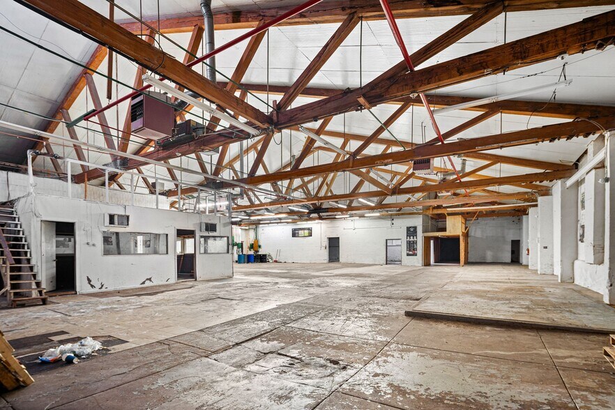 More Photos Of 67 W Queen Ln, Philadelphia Warehouse For Sale