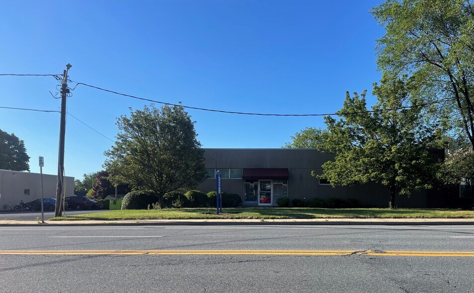 More Photos Of 708 Philadelphia Pike, Wilmington Office For Sale