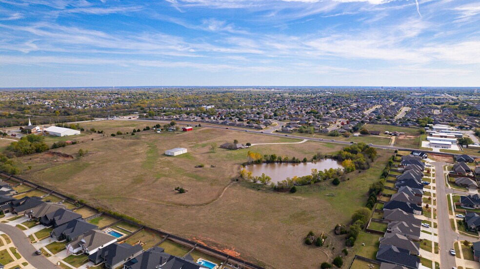 More Photos Of 301 W Tecumseh Rd, Norman Land For Sale