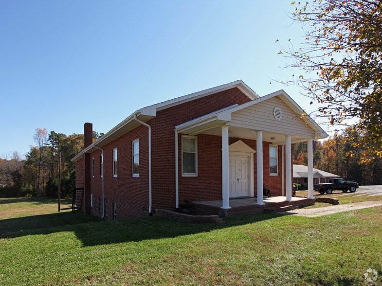 More Photos Of 5307 Peters Creek Pky, Winston-Salem Office For Sale