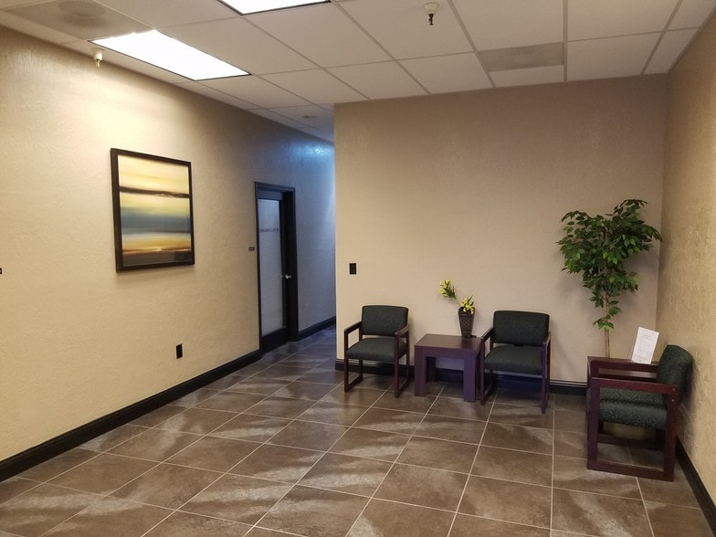 More Photos Of 912 11th St, Modesto Office For Lease