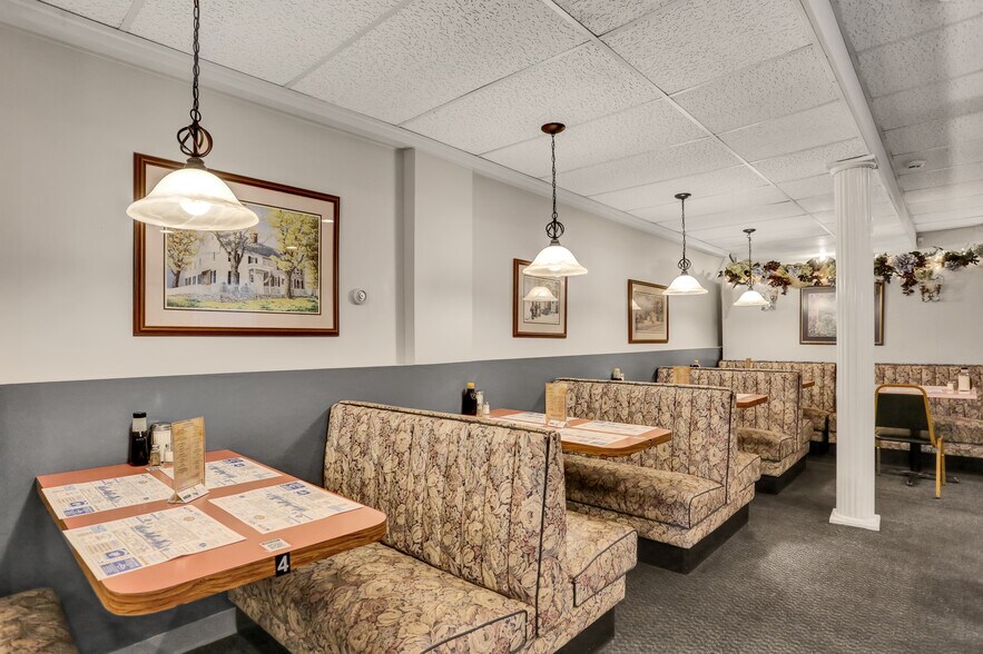 More Photos Of 2212 Centre Tpke, Orwigsburg Restaurant For Sale