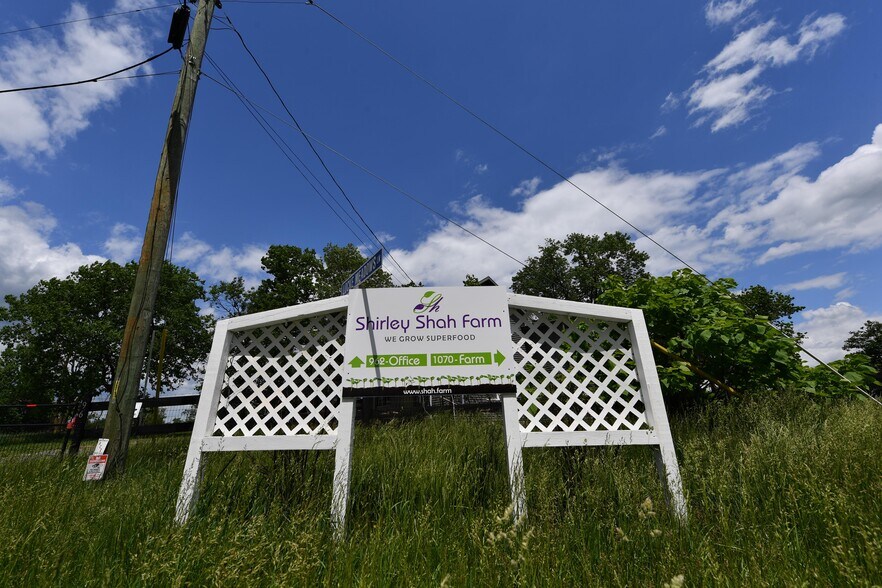 More Photos Of 1070 Wadesville Rd, Berryville Light Manufacturing For Sale