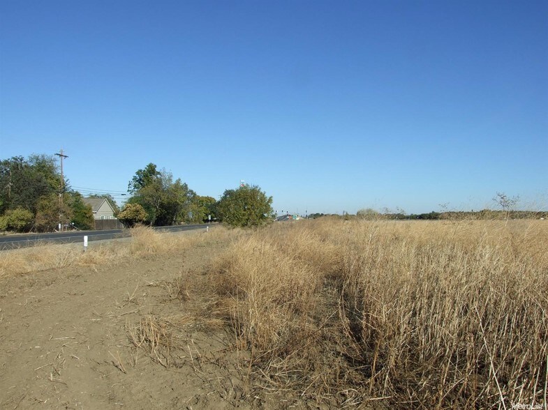 More Photos Of 800 East Grant Ave & Hwy 128, Winters Land For Sale