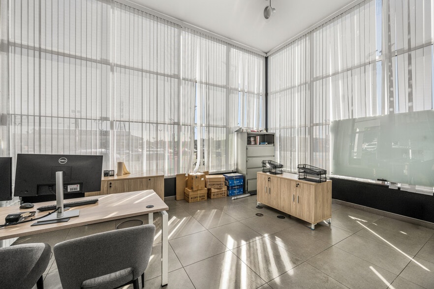 More Photos Of 8559 Artesia Blvd, Bellflower Auto Dealership For Sale