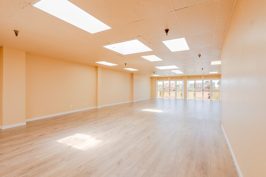 More Photos Of 328 7th St, Oakland Storefront Retail Office For Lease