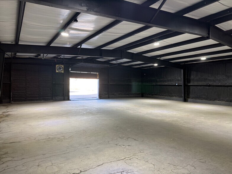 More Photos Of 5710 Star Ln, Houston Warehouse For Lease