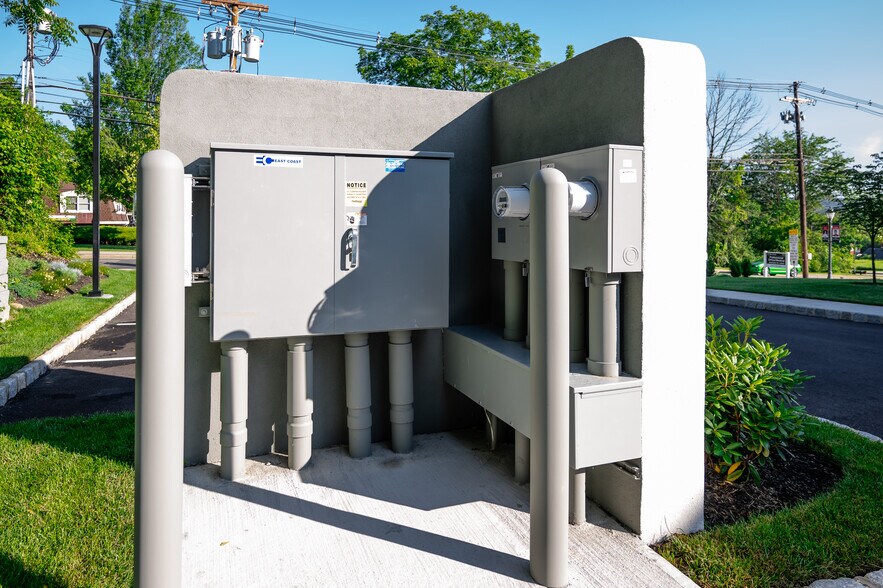 More Photos Of 47 Main St, Sparta Office For Lease