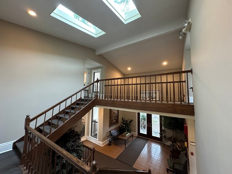 More Photos Of 121 N Washington St, Naperville Medical For Sale