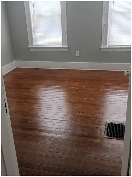 More Photos Of 1282-1292 S Main St, Palmer Apartments For Sale