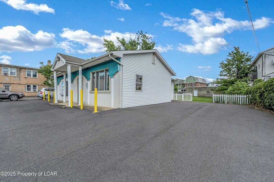 More Photos Of 506 Hazle st, Wilkes Barre Medical For Sale