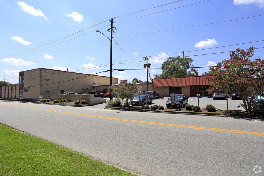 More Photos Of 835 E 65th St, Savannah Medical For Sale