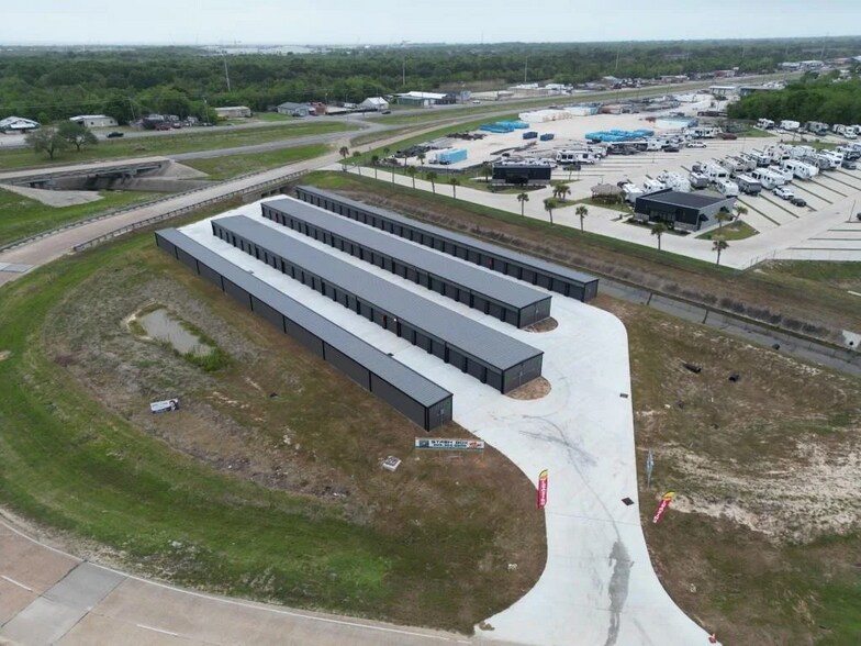Primary Photo Of 2100 W Parkway St, Groves Self Storage For Sale