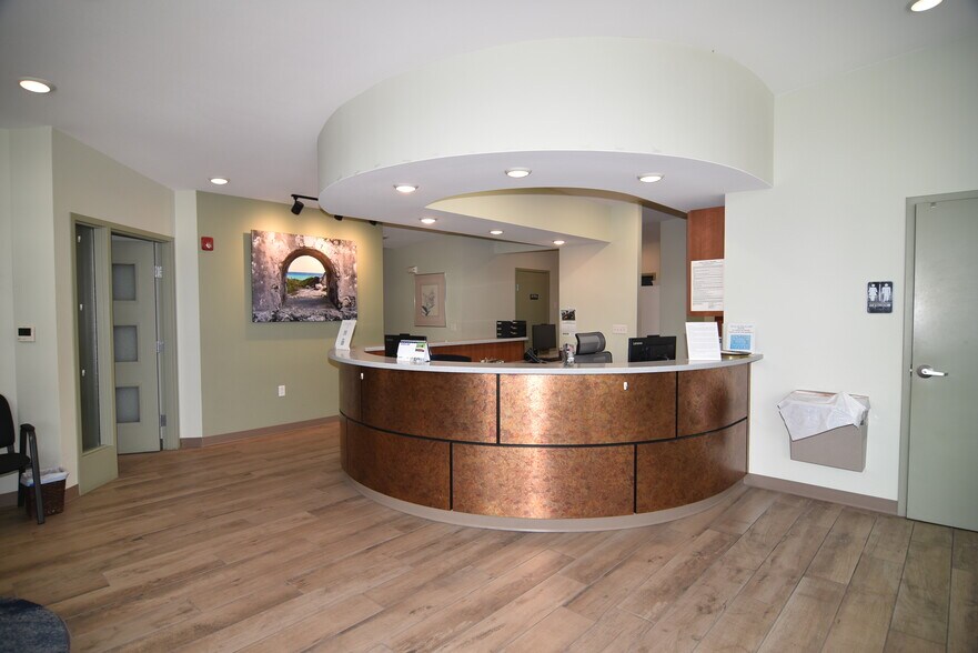 More Photos Of 1716 Warren Ave, Cheyenne Medical For Sale