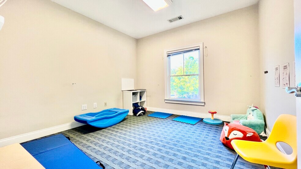 More Photos Of 4080 McGinnis Ferry Rd, Alpharetta Office For Sale