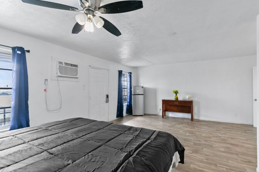 More Photos Of 8700 Gulf Fwy, Houston Apartments For Sale