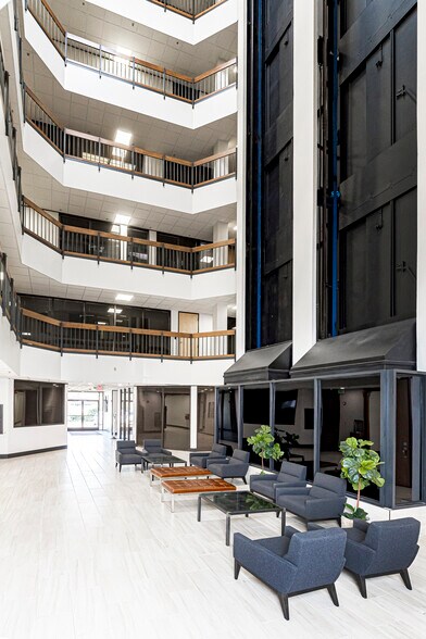 More Photos Of 3636 S Sherwood Forest Blvd, Baton Rouge Office For Lease