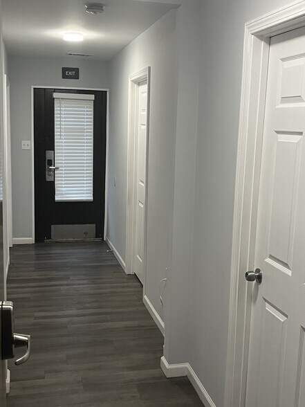 More Photos Of 6522 Landrum Ln, Union City Warehouse For Sale