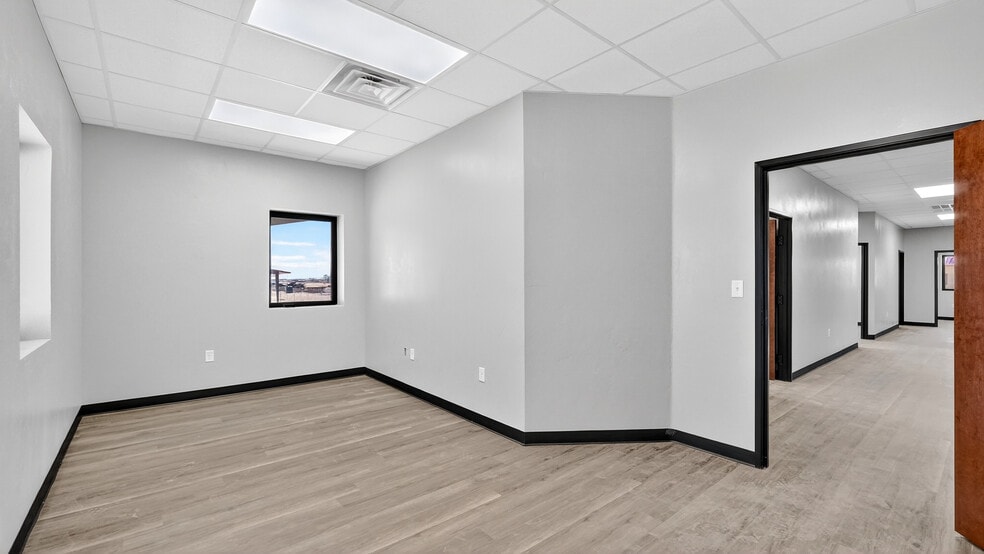 More Photos Of 16510 W Basin St, Odessa Warehouse For Sale