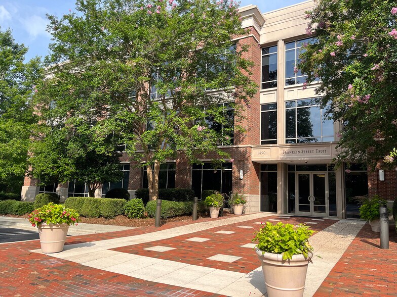 More Photos Of 1414 Raleigh Rd, Chapel Hill Unknown For Lease