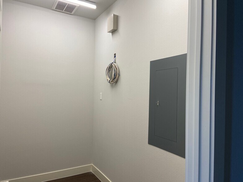 More Photos Of 8805 N Tarrant Pky, North Richland Hills Medical For Sale