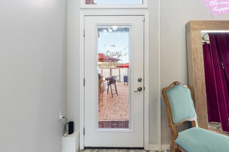 More Photos Of 506 Flynn St, Alva Storefront Retail Residential For Sale