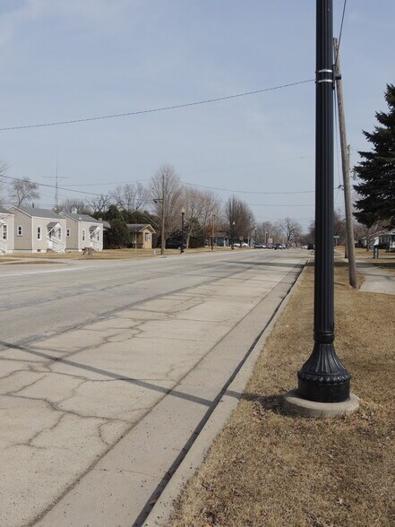 More Photos Of 204 W Main St, Kirkland Land For Sale