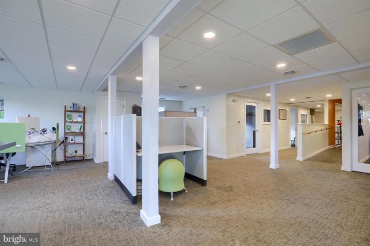 More Photos Of 1604 Lititz Pike, Lancaster Office For Lease