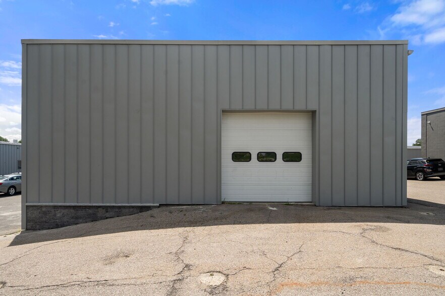 More Photos Of 45 Tosca Dr, Stoughton Warehouse For Lease