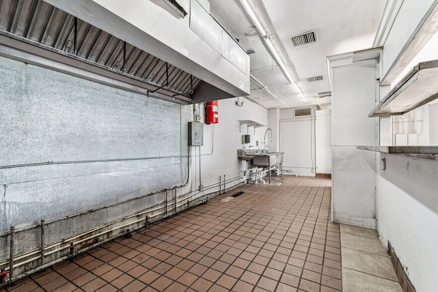 More Photos Of 715 McDuff Ave, Jacksonville Storefront Retail Residential For Sale