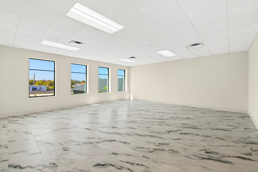 More Photos Of 4250 Georgia Ave, West Palm Beach Warehouse For Lease