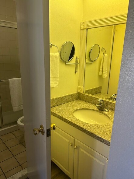 More Photos Of 48630 Monroe St, Indio Hotel For Sale