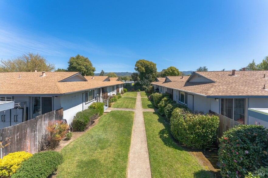 Primary Photo Of 649 Leslie St, Ukiah Apartments For Sale