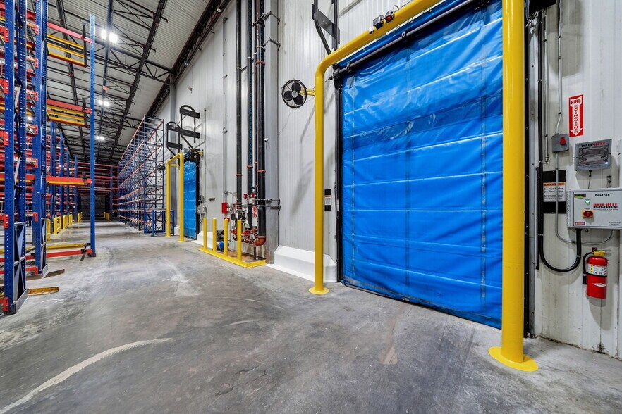More Photos Of 3737 N Broadway, Saint Louis Refrigeration Cold Storage For Lease