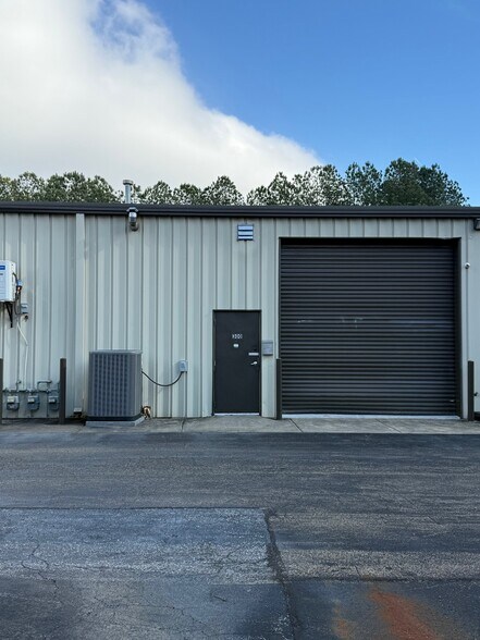 More Photos Of 6065 Parkway North Dr, Cumming Distribution For Sale