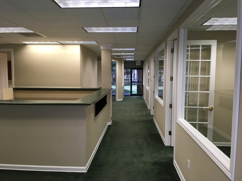More Photos Of 830 S Mason Rd, Katy Medical For Sale