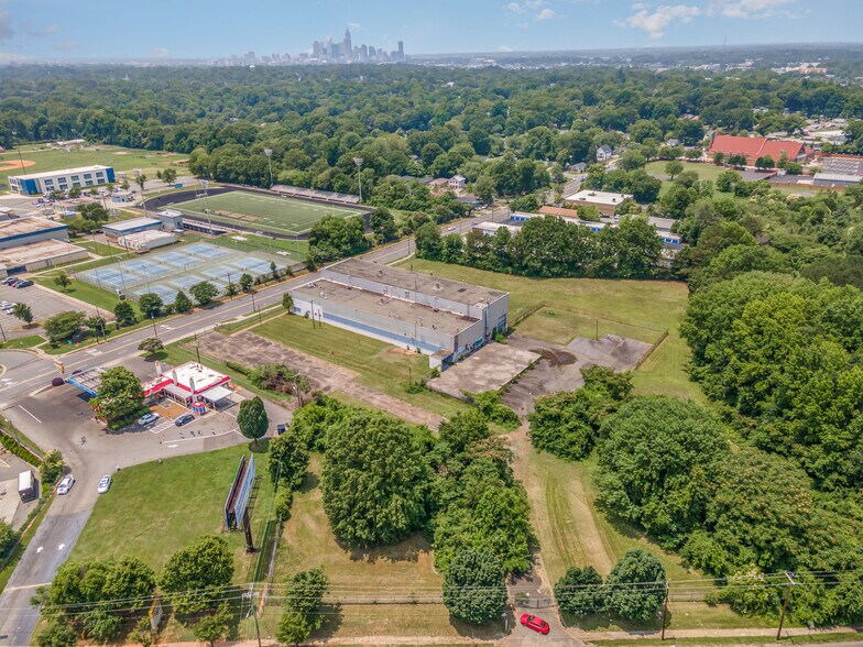 Primary Photo Of 920 Eastway Dr, Charlotte Warehouse For Sale