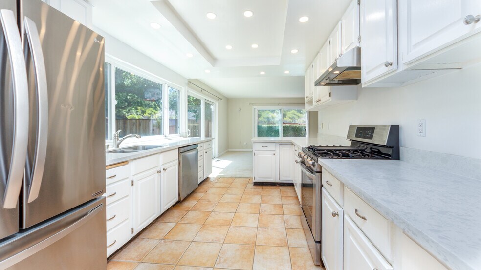 More Photos Of 1 Plata Ct, Novato Multifamily For Sale