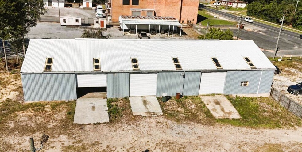 More Photos Of 523 S Old Corry Field Rd, Pensacola Warehouse For Lease