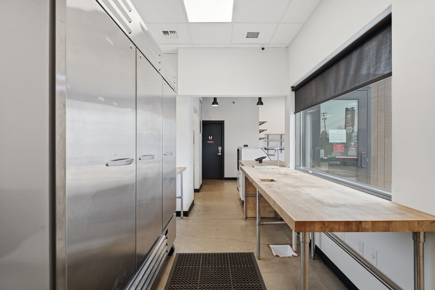 More Photos Of 1802 1st, Yakima Restaurant For Lease