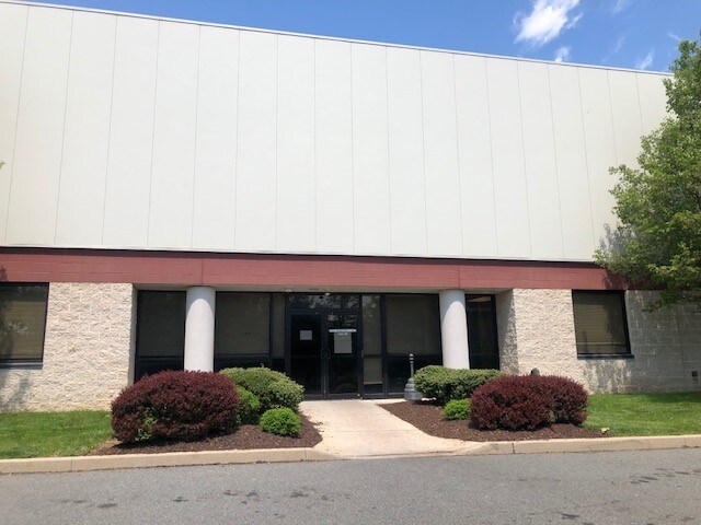 More Photos Of 7035 Schantz Rd, Allentown Distribution For Lease