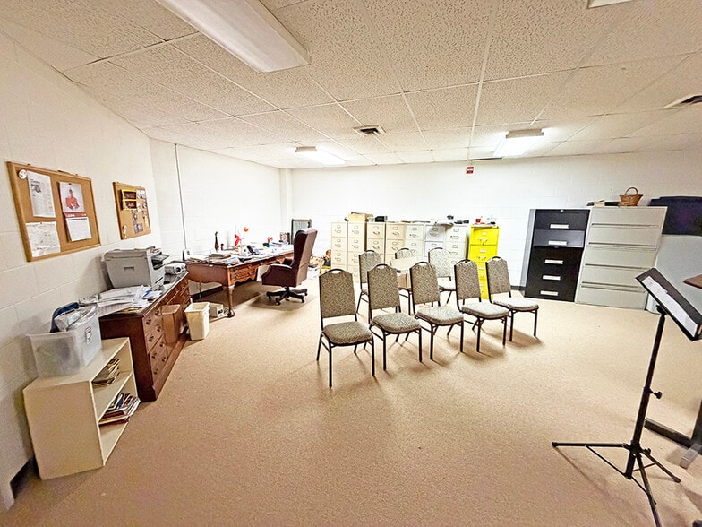More Photos Of 8336 Carrleigh Pky, West Springfield Religious Facility For Sale