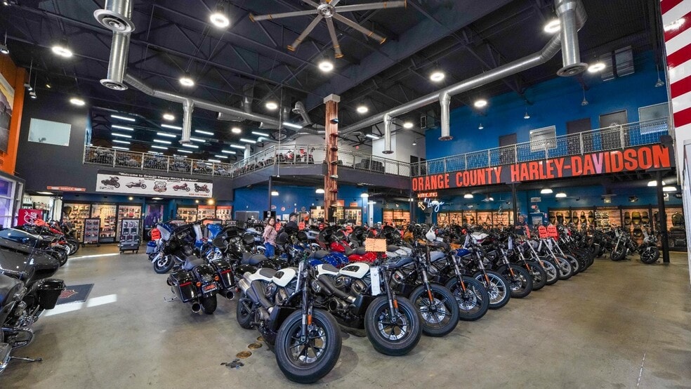 More Photos Of 8677 Research Dr, Irvine Showroom For Sale