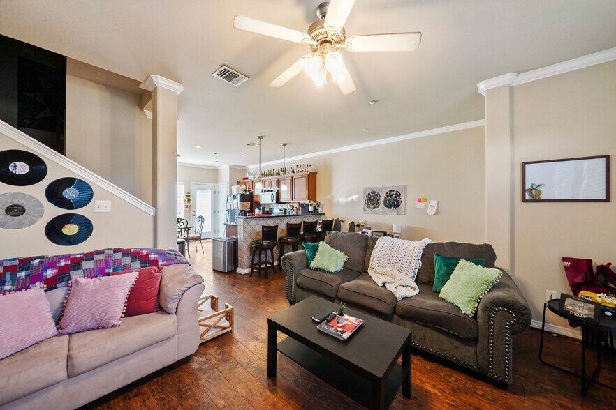 More Photos Of 1198 Jones Butler Rd, College Station Apartments For Sale