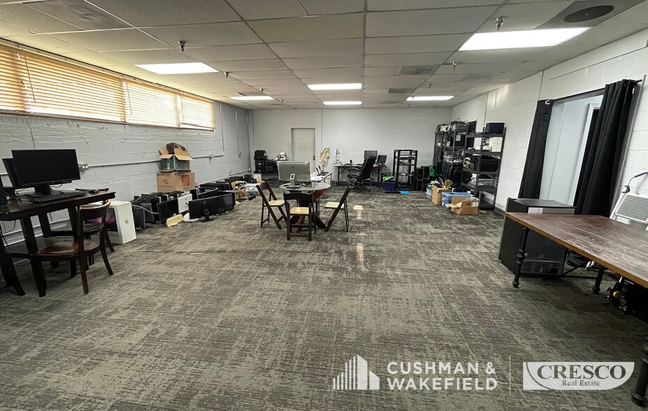 More Photos Of 12201 Elmwood Ave, Cleveland Manufacturing For Lease