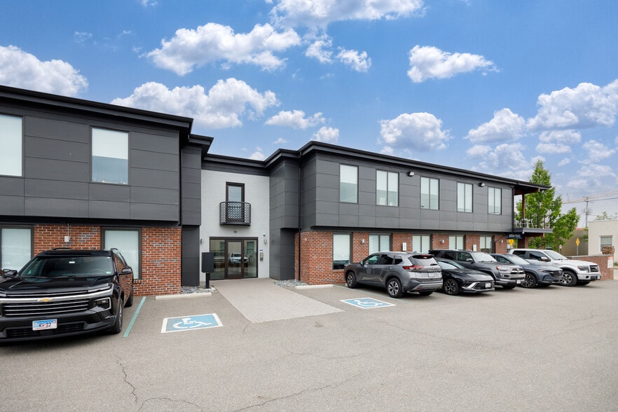 More Photos Of 3117 W Clay St, Richmond Loft Creative Space For Sale