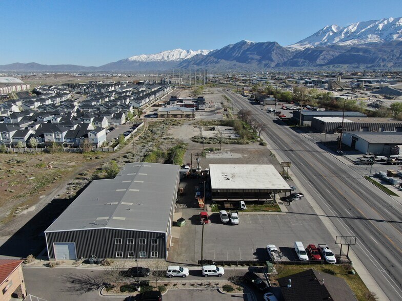 More Photos Of 115 N Geneva Rd, Vineyard Office For Lease