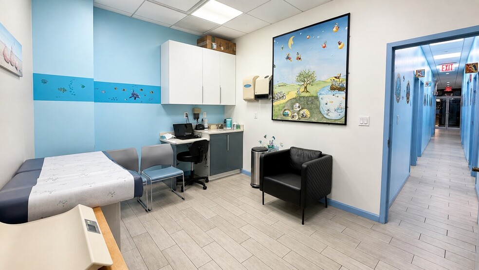 More Photos Of 13107 40th Rd, Flushing Medical For Sale