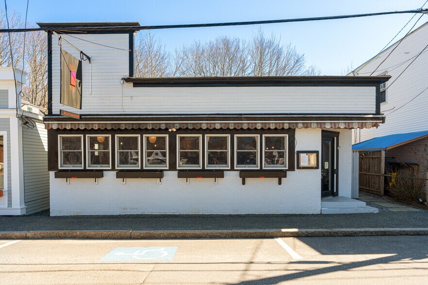 Primary Photo Of 14 Clark Point Rd, Southwest Harbor Restaurant For Sale