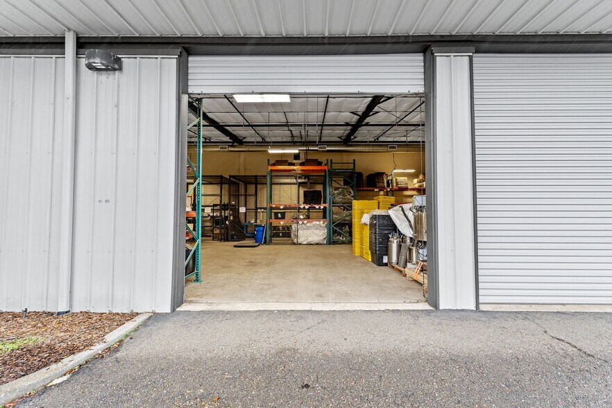 More Photos Of 965 Piner Pl, Santa Rosa Warehouse For Sale